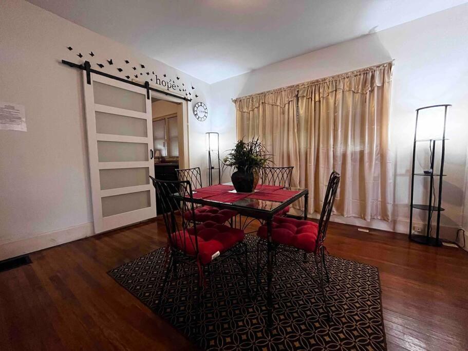 Comfortable 2-Bdrm Spacious Home With Wifi & Patio Indianapolis Exterior foto