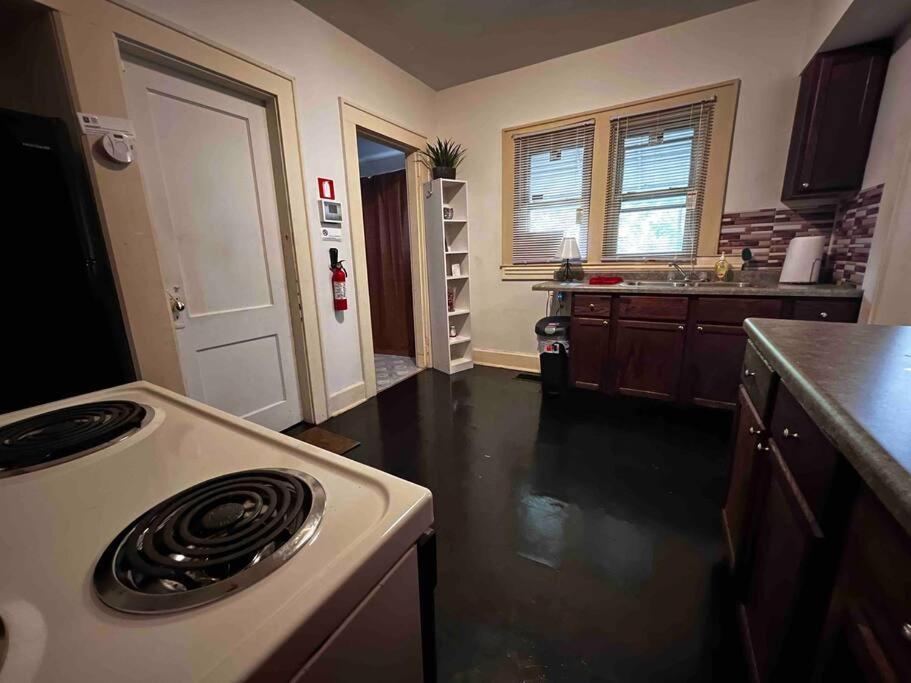 Comfortable 2-Bdrm Spacious Home With Wifi & Patio Indianapolis Exterior foto